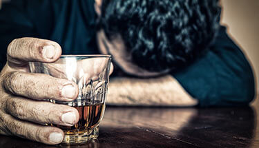 Treating-America's-Alcohol-Problem-with-Cannabis-sm