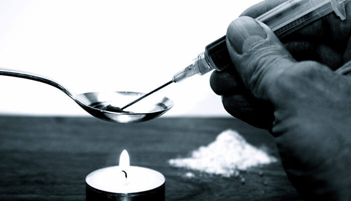 Smoking-Marijuana-Helps-Heroin-Addicts-Kick-Their-Addiction-Says-Study