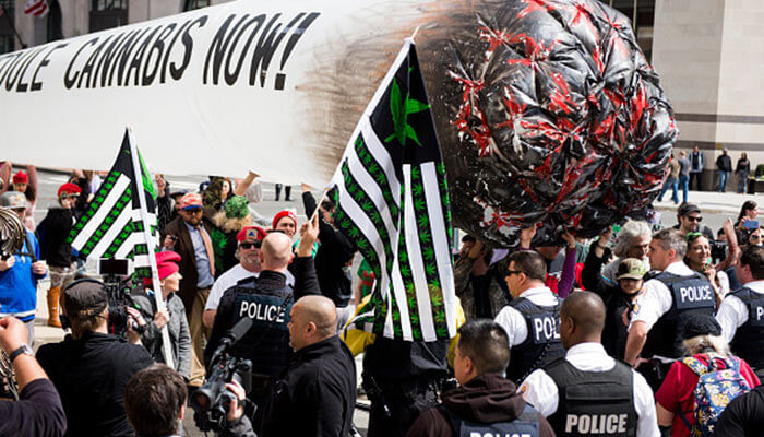 Cannabis-Activists-Stage-Protest-Outside-White-House