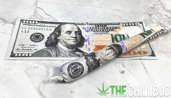 Hundred-Dollar-Bill-rolling-papers